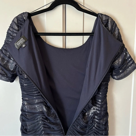 Adrianna Papell Evening Women's Dress Size 8P Navy Mesh Short Sleeve Party Event - Picture 8 of 11